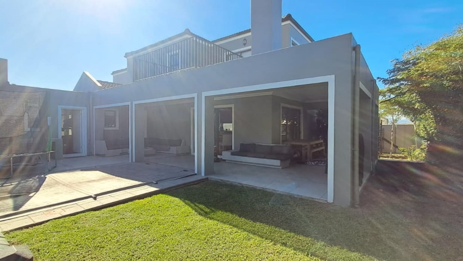 To Let 4 Bedroom Property for Rent in Avalon Estate Western Cape